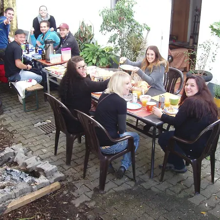 Hostel Gerry 's Backpacker *