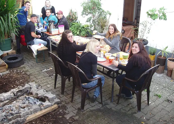 Hostel Gerry 's Backpacker *